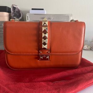 AUTH Valentino rockstud glam lock bag